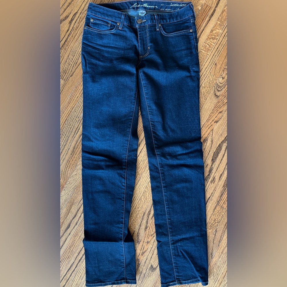Eddie Bauer 6L 29x34” Slightly curvy, Straight hem jeans
